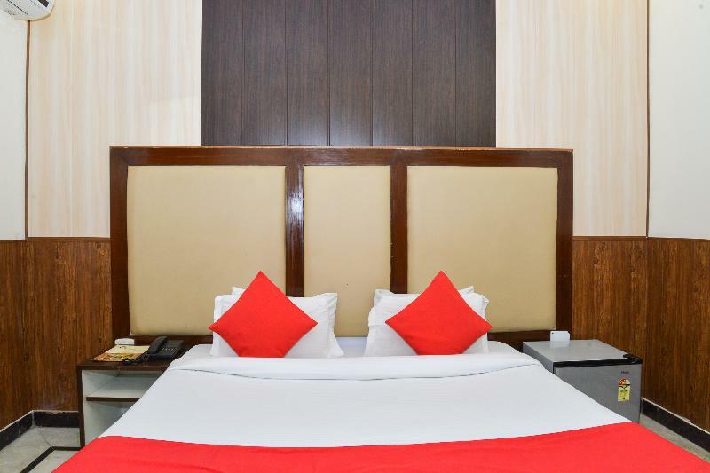 Fabhotel Jindal Palace Near Igi Airport Нью-Дели Экстерьер фото